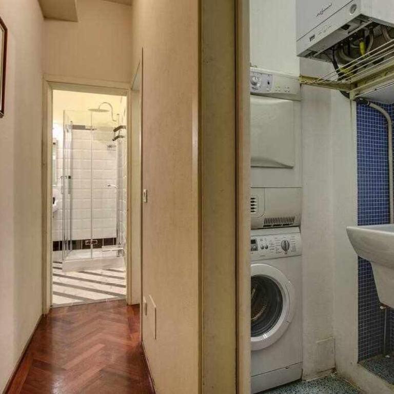 Salvemini Elegant Close To Piazza Santa Croce - Two-Bedroom Apartment - 11