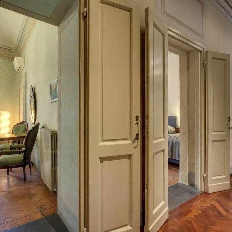 Salvemini Elegant Close To Piazza Santa Croce - Two-Bedroom Apartment - 22