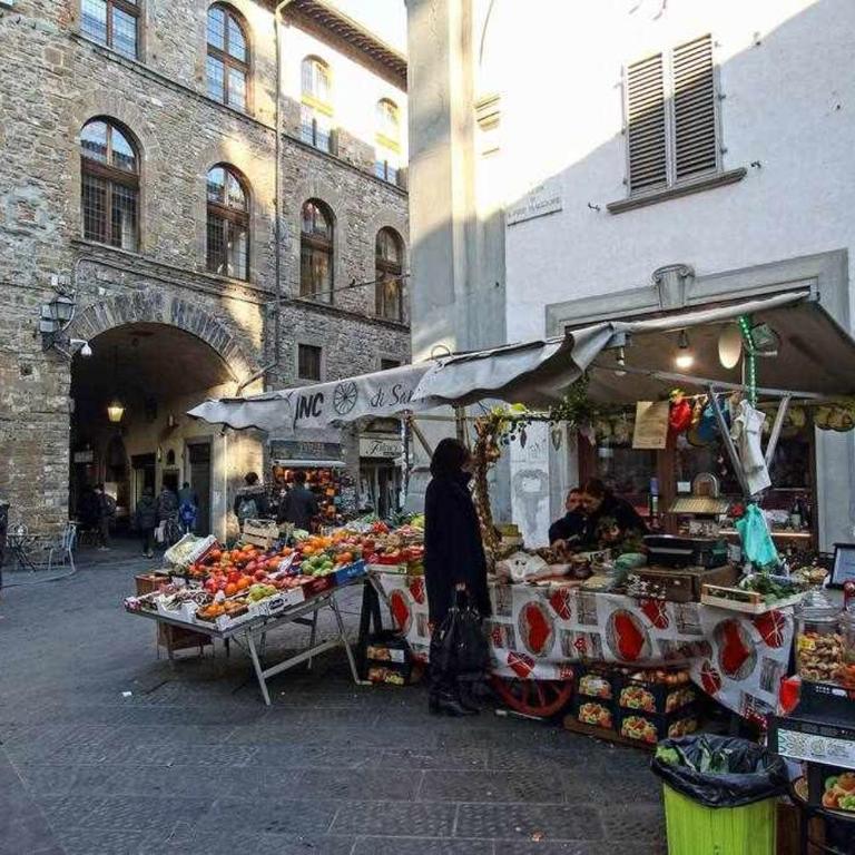 Salvemini Elegant Close To Piazza Santa Croce - Two-Bedroom Apartment - 35