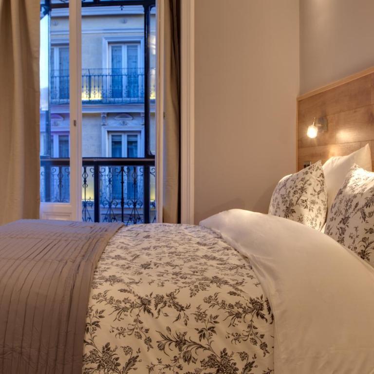 SUITES YOU Platinum - Studio Apartment with Balcony (3-4 Adults) - 5