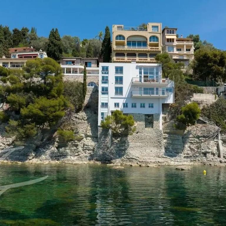Cap-Ferrat Waterfront Villa-Private Sea Access - Villa - Vue sur Mer - 2