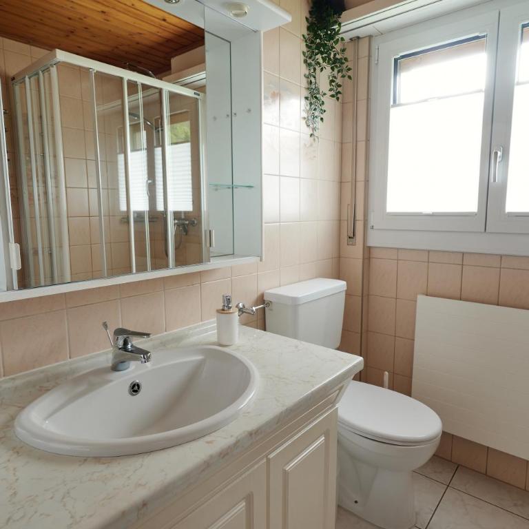 Ferienwohnung - 100m von der Talstation Aletsch Bahnen und Bahnhof Fiesch, BESTE Ausgangslage - Apartment - 23