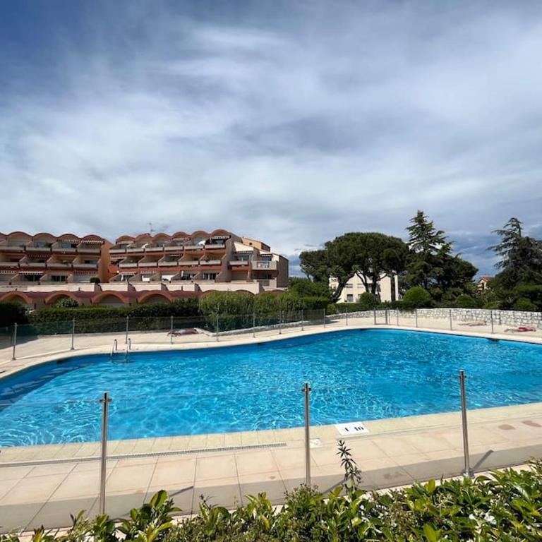 Appartement 4 personnes Antibes Mer, Piscine, Parking, Tennis, Wifi - One-Bedroom Apartment - 11