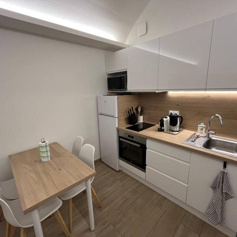 Appartement 4 personnes Antibes Mer, Piscine, Parking, Tennis, Wifi - One-Bedroom Apartment - 12