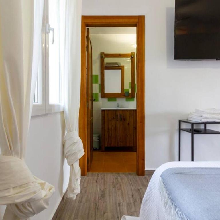 House with swimming pool and amazing sea and mountain views in Montgó, Denia - Casa con 1 dormitorio - 27