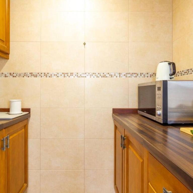 House with swimming pool and amazing sea and mountain views in Montgó, Denia - Casa con 1 dormitorio - 21