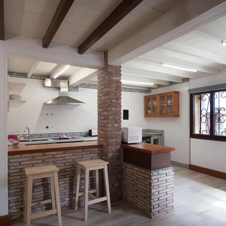 Santa Barbora, casa a 3 km de la playa - Four-Bedroom House - 20
