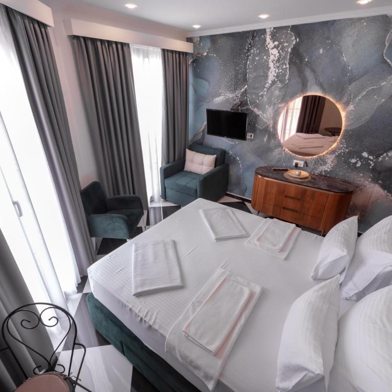 Baba's Hotel & Spa - Dvokrevetna Soba sa Bračnim Krevetom sa Balkonom i Pogledom na More - 18