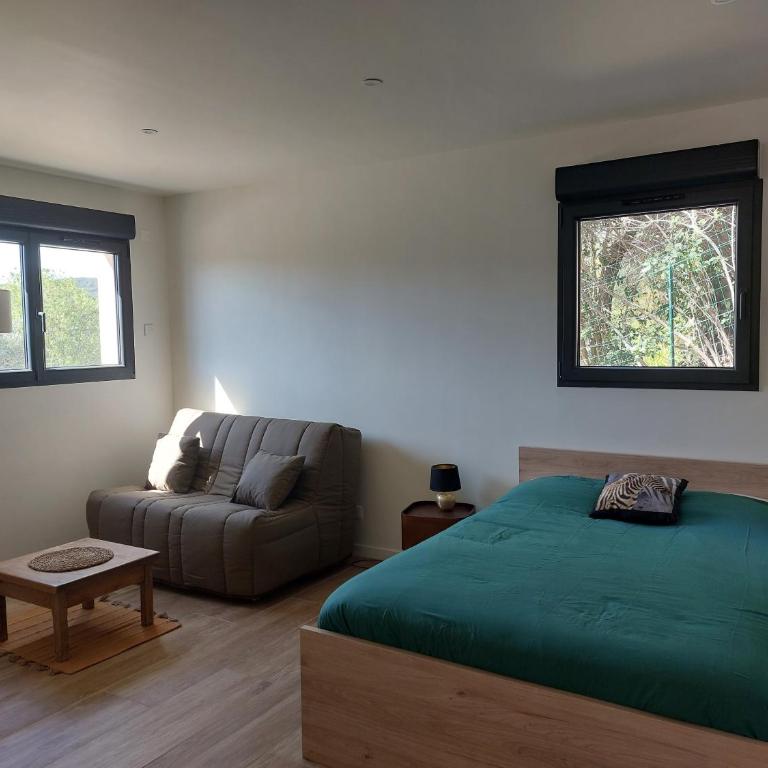La Belle de Cassis - Two-Bedroom Villa - 16