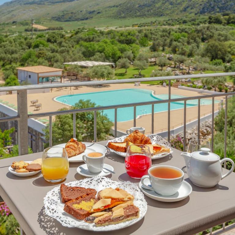 Villa Zina Family Resort - Camera Matrimoniale/Doppia con Letti Singoli con Vista Piscina - 5
