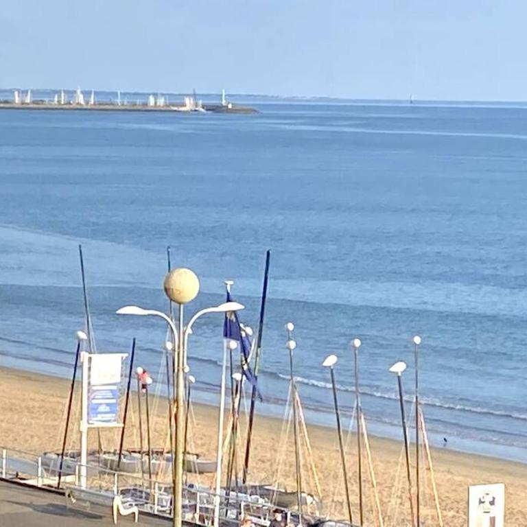 Appartement Jupiter face mer devant la plage des libraires Parking privé - Appartamento con 2 Camere da Letto e Balcone - 19