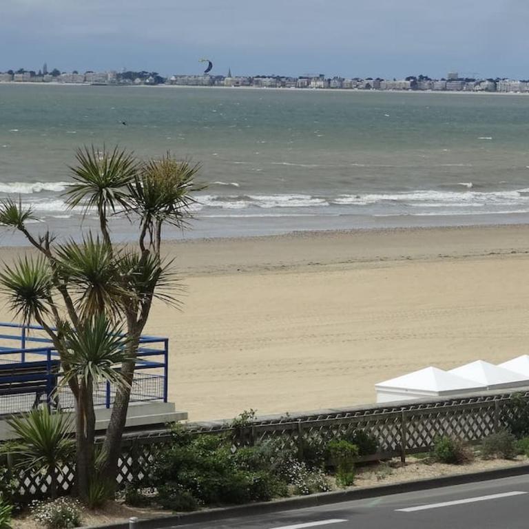 Appartement Jupiter face mer devant la plage des libraires Parking privé - Appartamento con 2 Camere da Letto e Balcone - 21