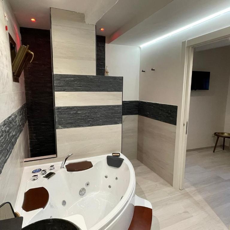 Alloggio in Via del Pescino - Appartamento con 1 Camera da Letto - 23