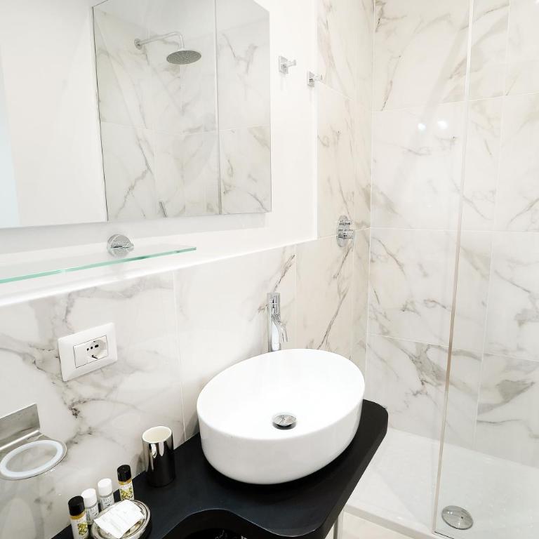 San Cosimato 40 guesthouse - Camera Matrimoniale con Bagno Privato - 5