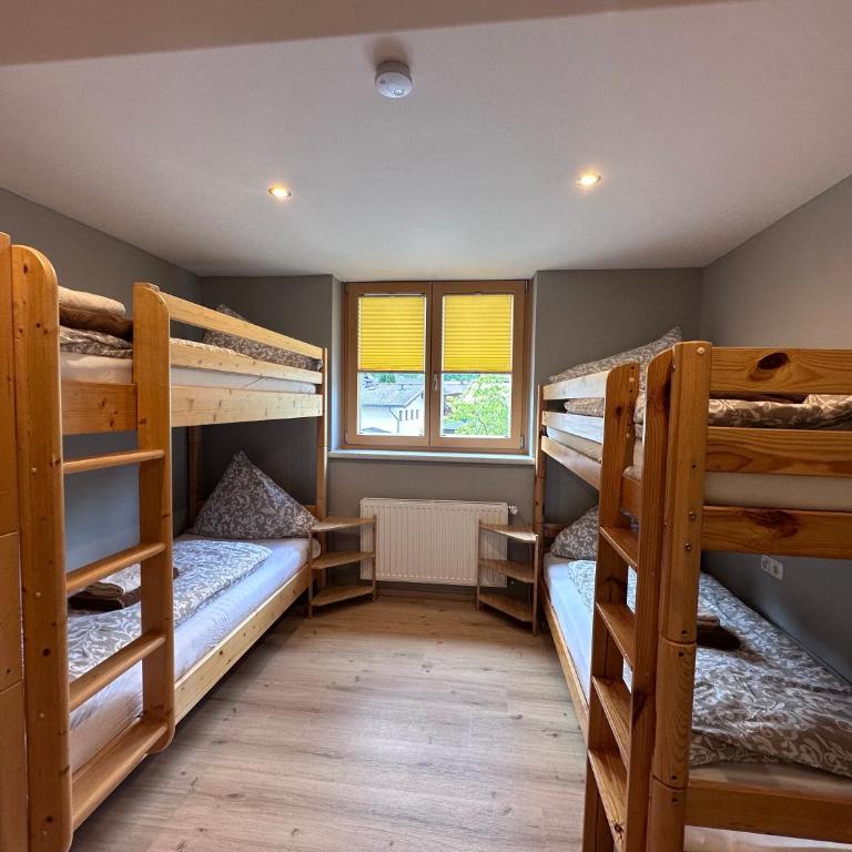 Haus Tirol - Vierbettzimmer - 7