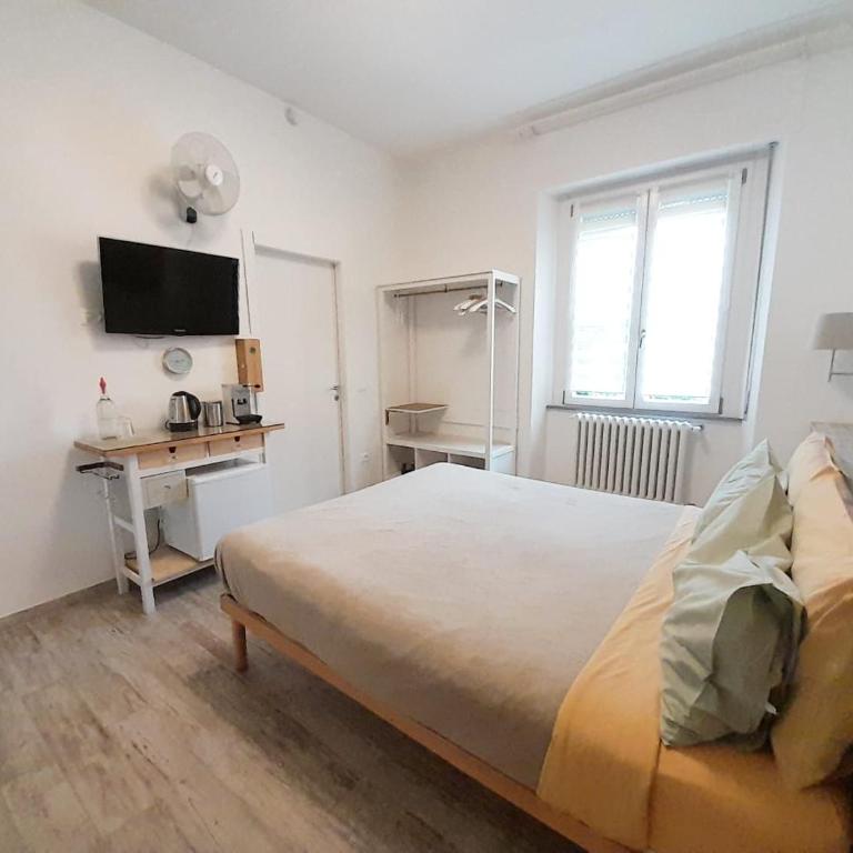BioBenessere Eco-B&B -Adults Only- Moto&Bike Parking - Camera Deluxe - 14