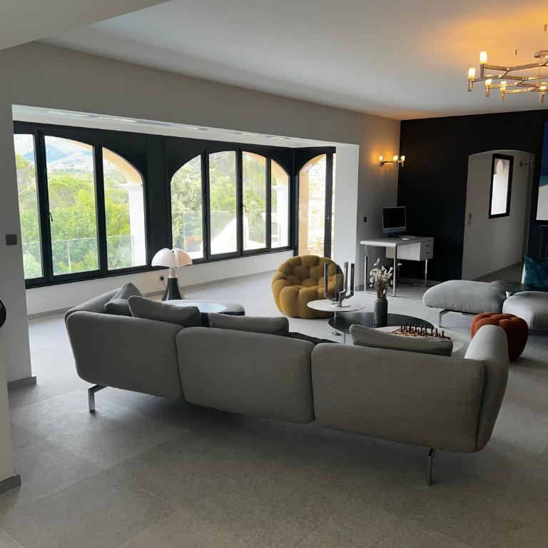 Villa familiale avec vue imprenable - Ferienhaus - 16