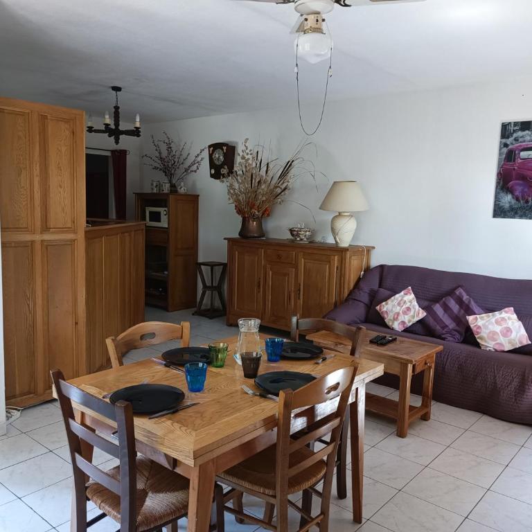 Gîte Rosa et Jean-Jacques - Appartement avec Terrasse - 6