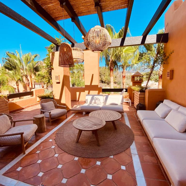 Luxury 4 BD Penthouse with Private Pool by Hostlovers - Apartamento - 7