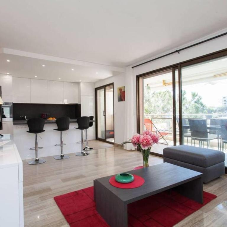 3-Room Apartment with Terrace in Palm Beach - Appartement - 11