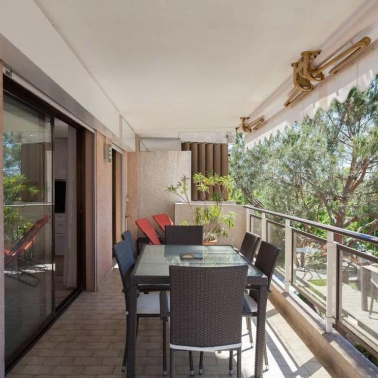 3-Room Apartment with Terrace in Palm Beach - Appartement - 5