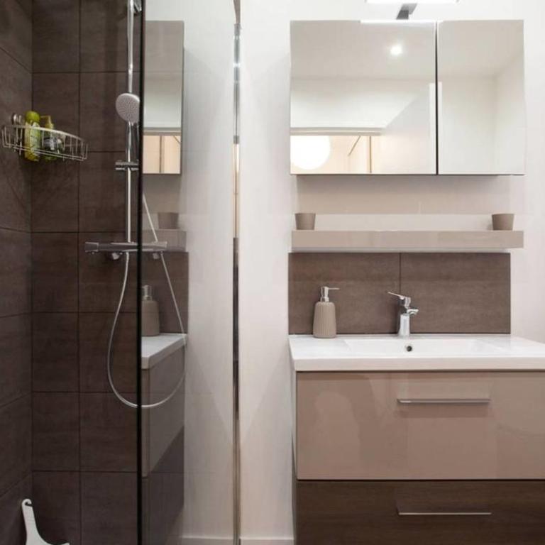 3-Room Apartment with Terrace in Palm Beach - Appartement - 20