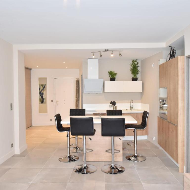 3-Room Apartment in the Heart of Cannes - Appartement - 19