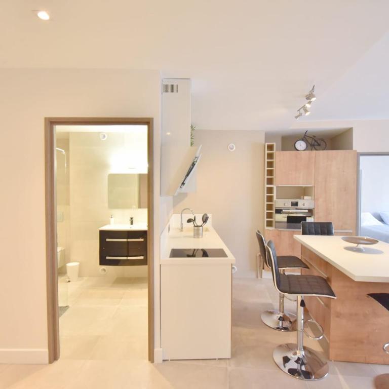 3-Room Apartment in the Heart of Cannes - Appartement - 20
