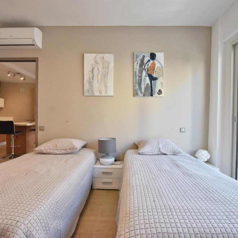 3-Room Apartment in the Heart of Cannes - Appartement - 8