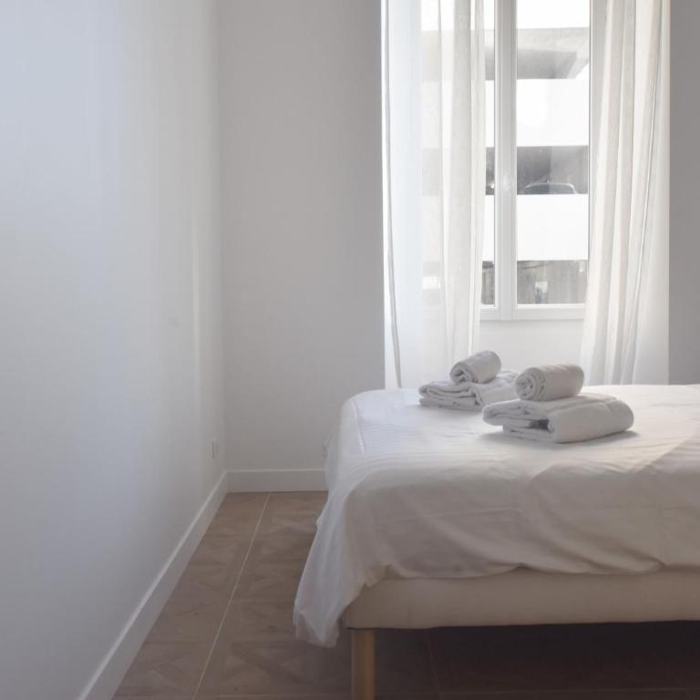 Modern 3-Br Apartment in City Center 5 Minutes from Palais and Beache - Apartamento - 6