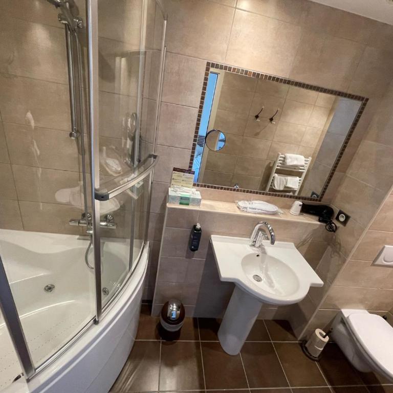 Hôtel Ulysse Montpellier Centre - Chambre Double Supérieure Balnéo - 3