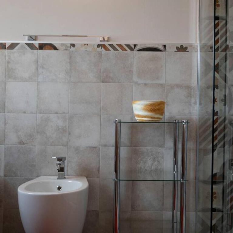 Ritratto di Donna - Casa con 2 Camere da Letto - 21