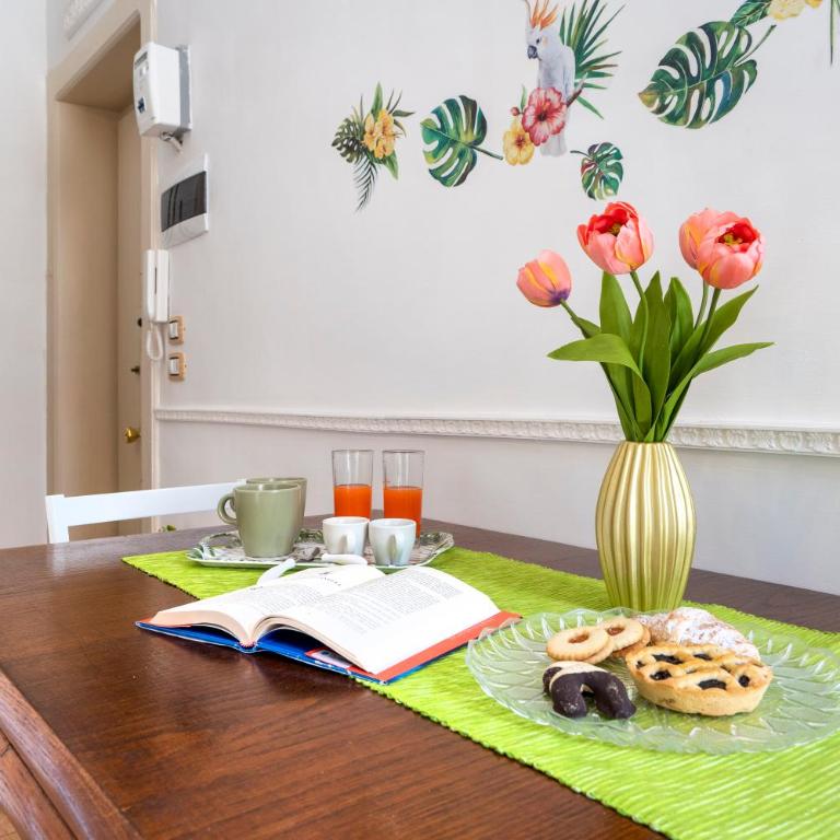 GuestHost - La Bombetta Cheerful Apartment - One-Bedroom Apartment - 1