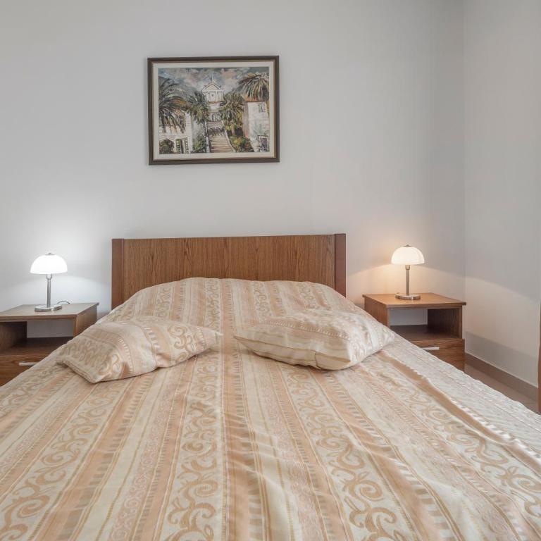 Apartments Butua - Dvokrevetna Soba sa Bračnim Krevetom - 8