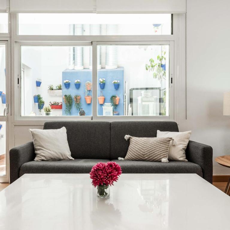 UrbanChicMalaga Historic Malaga with Quiet Patio - Apartamento de 1 dormitorio - 14