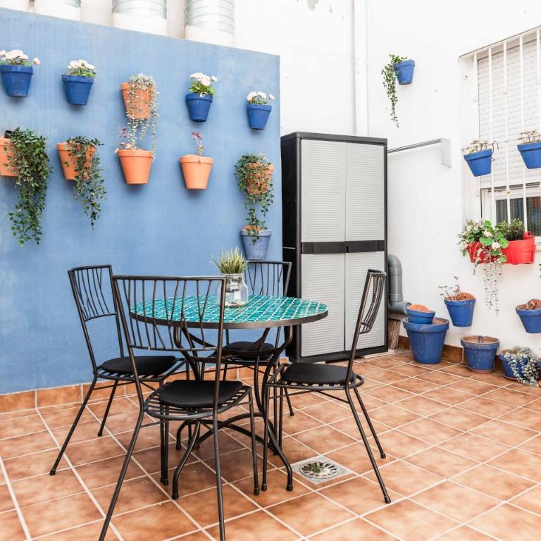 UrbanChicMalaga Historic Malaga with Quiet Patio - Apartamento de 1 dormitorio - 24