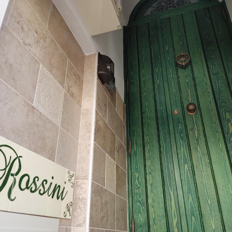 ROSSINI GUEST HOUSE - Double Room with Balcony - 4