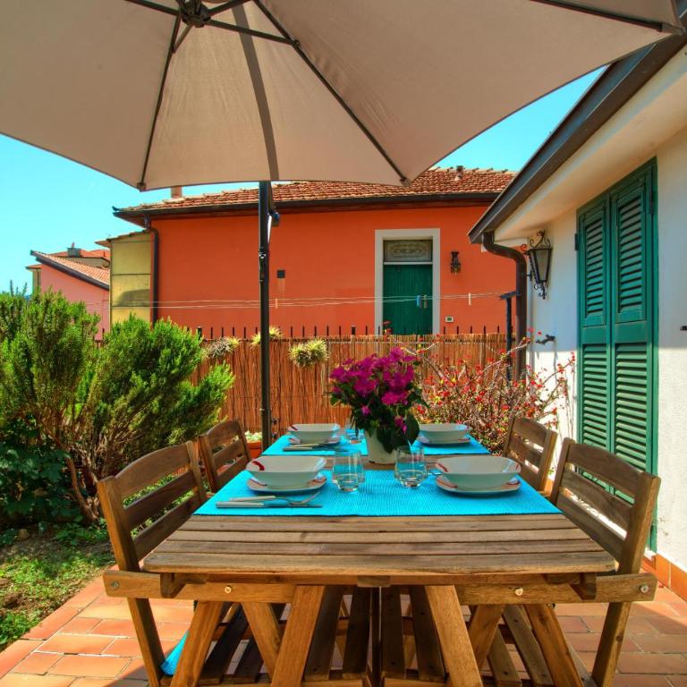 casa con giardino, garage, wi-fi, 2 bagni e AC in una camera da letto - Casa con 2 Camere da Letto - 21