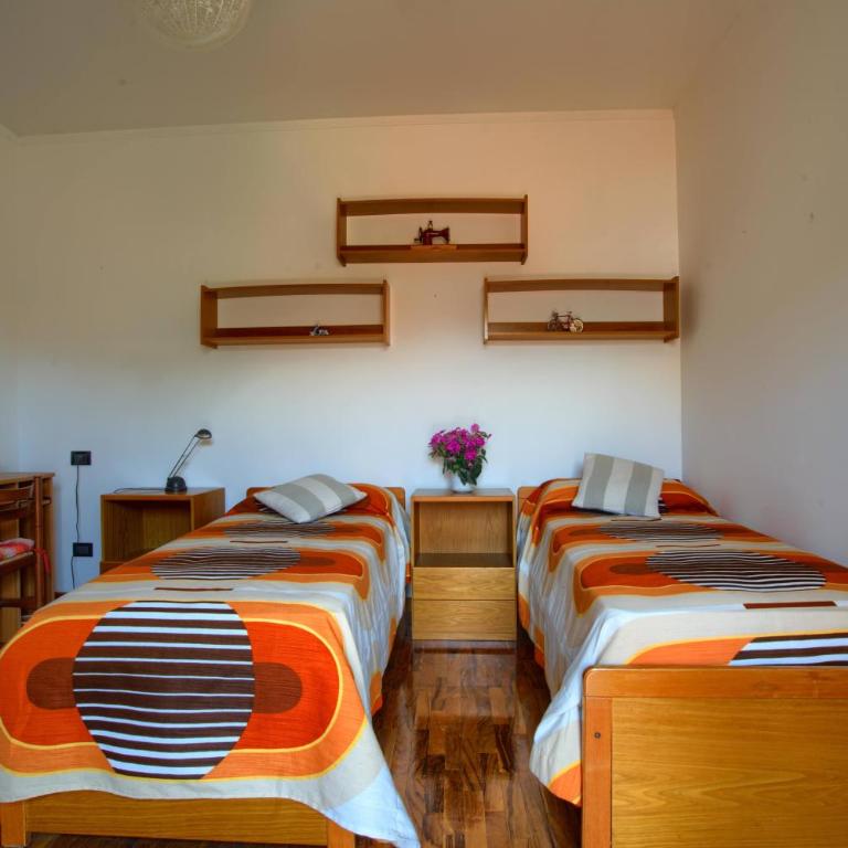 casa con giardino, garage, wi-fi, 2 bagni e AC in una camera da letto - Casa con 2 Camere da Letto - 17