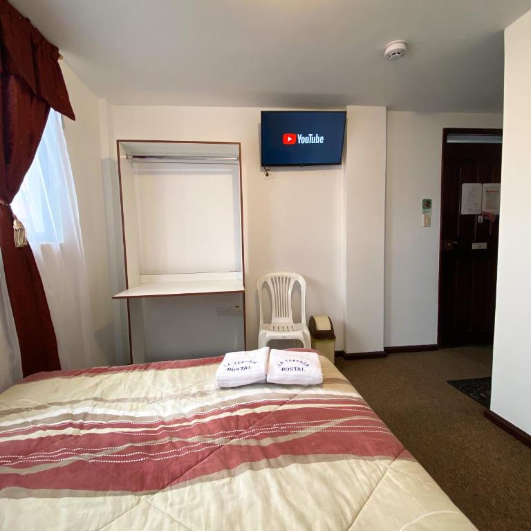 Hostal La Terraza - Roof Terrace Overlooking The North and Historic Centre - Habitación Doble - 27