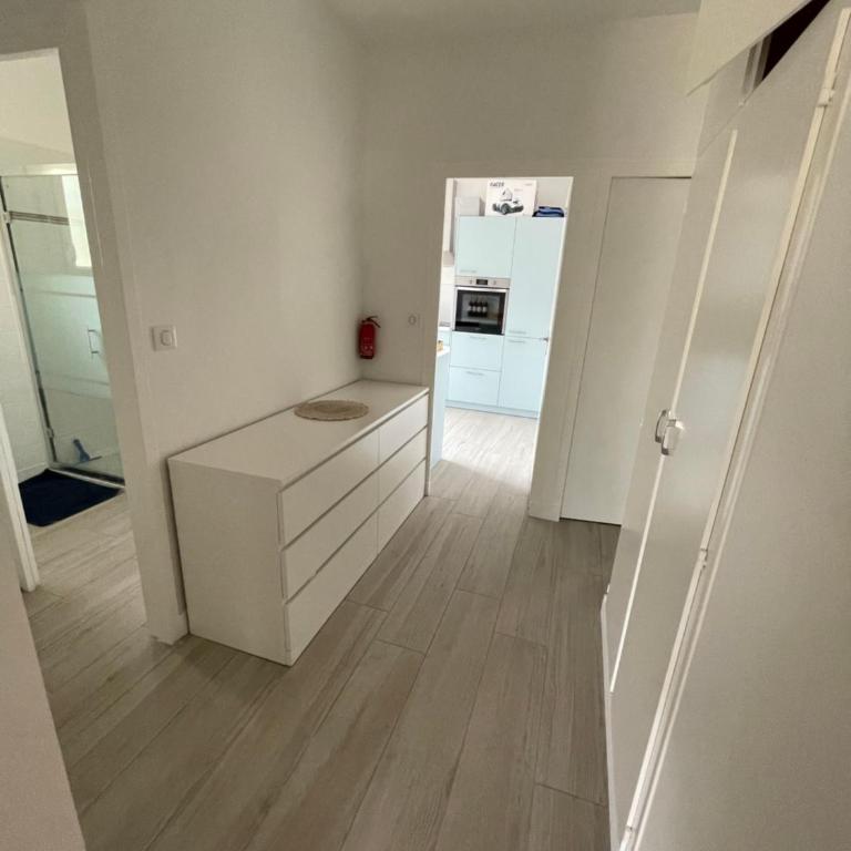 Villa au calme avec piscine, grand jardin et studio indépendant - Three-Bedroom Villa - 35