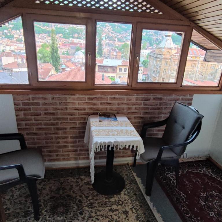 Curovac View - Dvokrevetna Soba sa Zasebnim Krevetima i Pogledom na Grad - 8