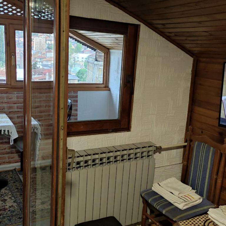 Curovac View - Dvokrevetna Soba sa Zasebnim Krevetima i Pogledom na Grad - 9
