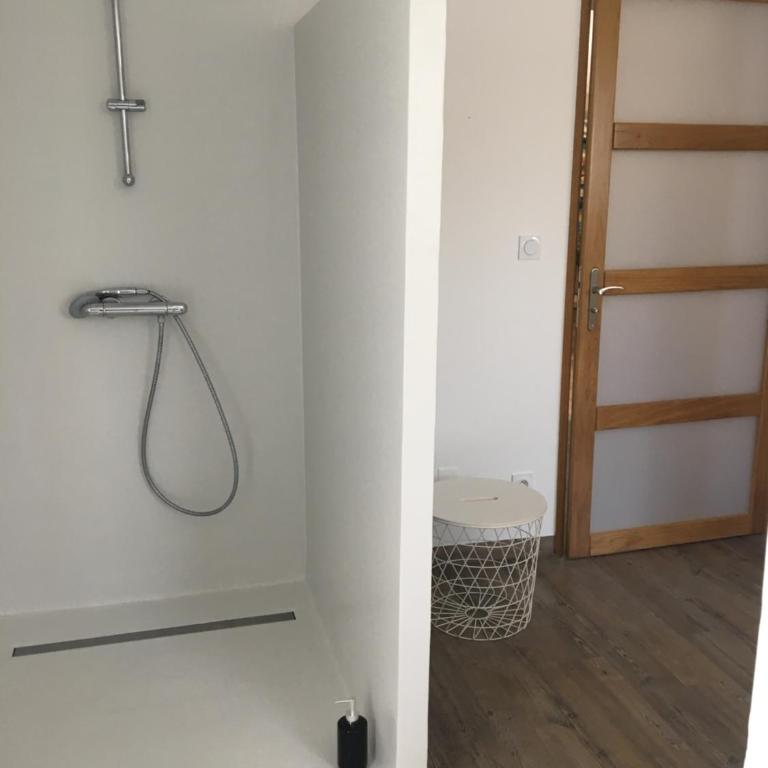 Maison des Hérissons 4 étoiles - maison indépendante très cosy de 45m2 - clim - parking gratuit - Doppelzimmer mit Patio - 18