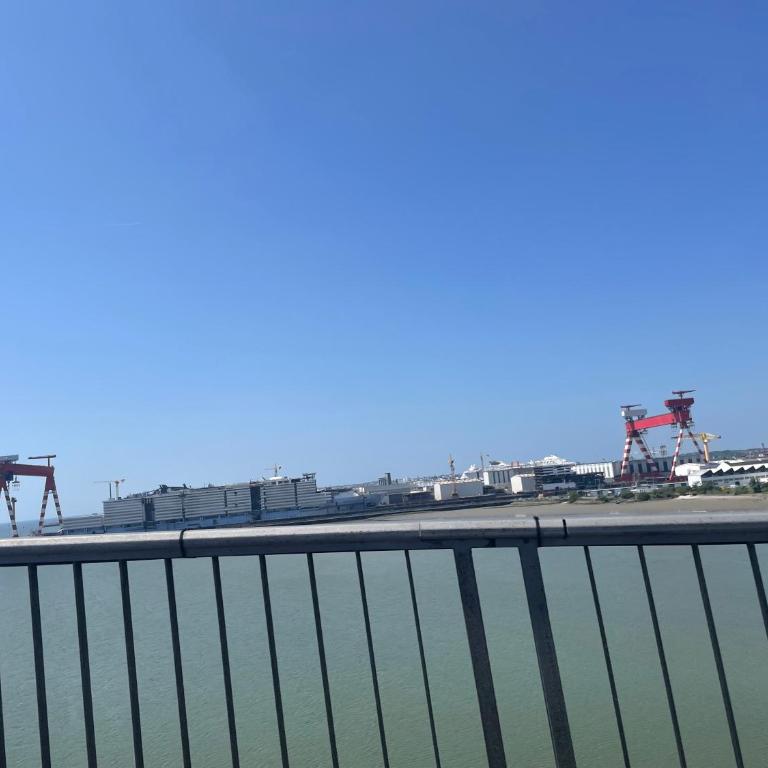 Studio cosy avec terrasse, proche Chantiers et Airbus - Appartement 1 Chambre - 13