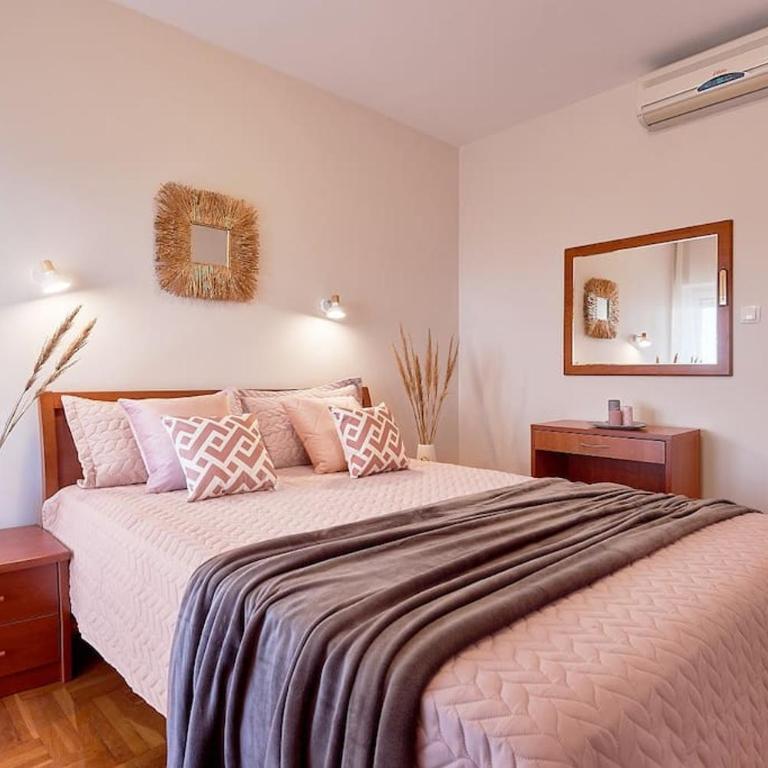 House with Garden &Sauna, 15-Min Walk to the Beach - Vila sa 3 Spavaće Sobe - 13