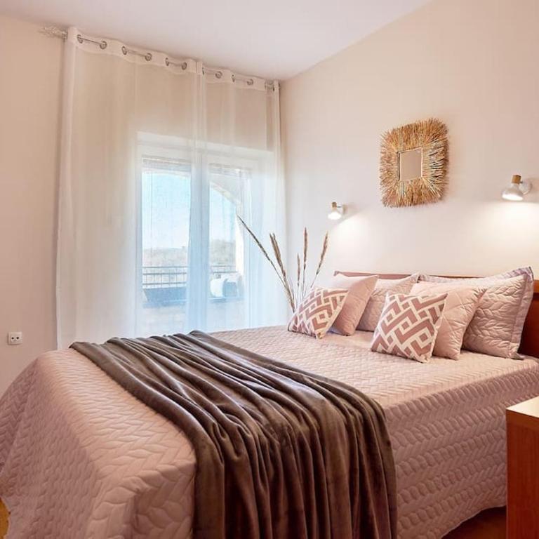 House with Garden &Sauna, 15-Min Walk to the Beach - Vila sa 3 Spavaće Sobe - 15