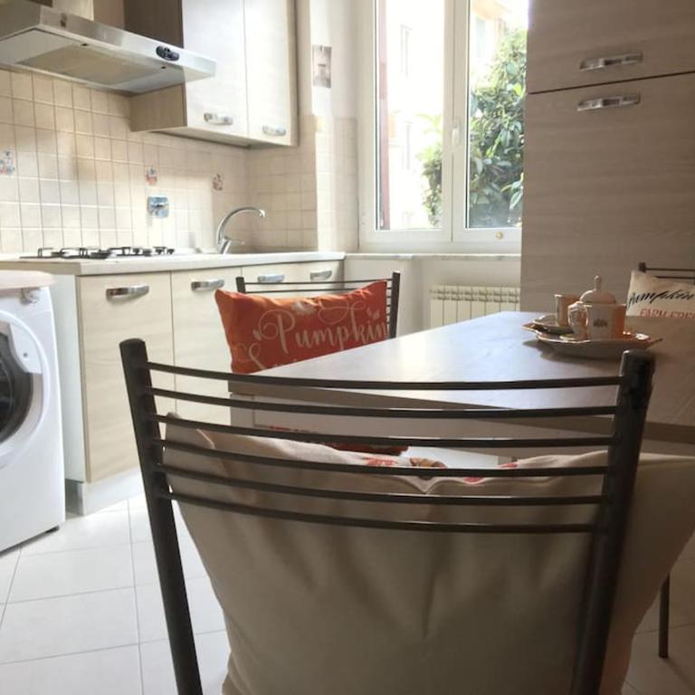 Amazing Grace Apartment (CITRA 011015-LT-2446) - Two-Bedroom Apartment - 60