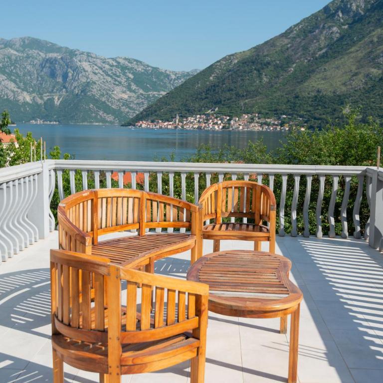 Hillside Seaview Apartment - One-Bedroom Apartment - 15