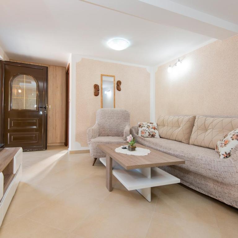 Hillside Seaview Apartment - One-Bedroom Apartment - 13
